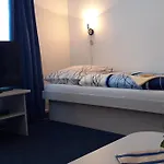 Hostel Sd Nemcovej 1 *