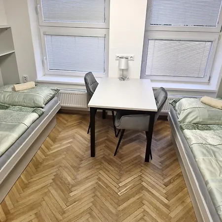 אכסניה Sd Nemcovej 1 קושיצה