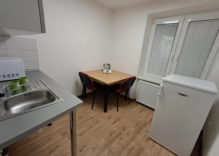 Sd Nemcovej 1 אכסניה *